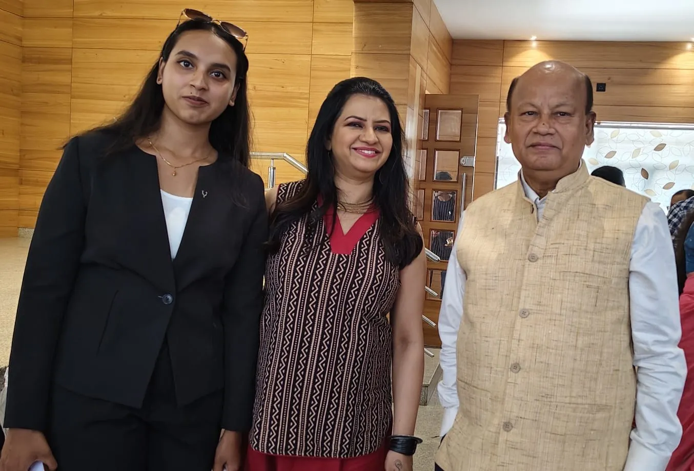 Prof. V R Ravikumar with guests at a KMA gathering